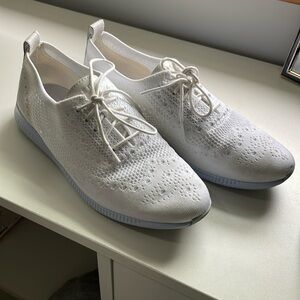 Cole Hahn women’s white zero grand sneakers size 9